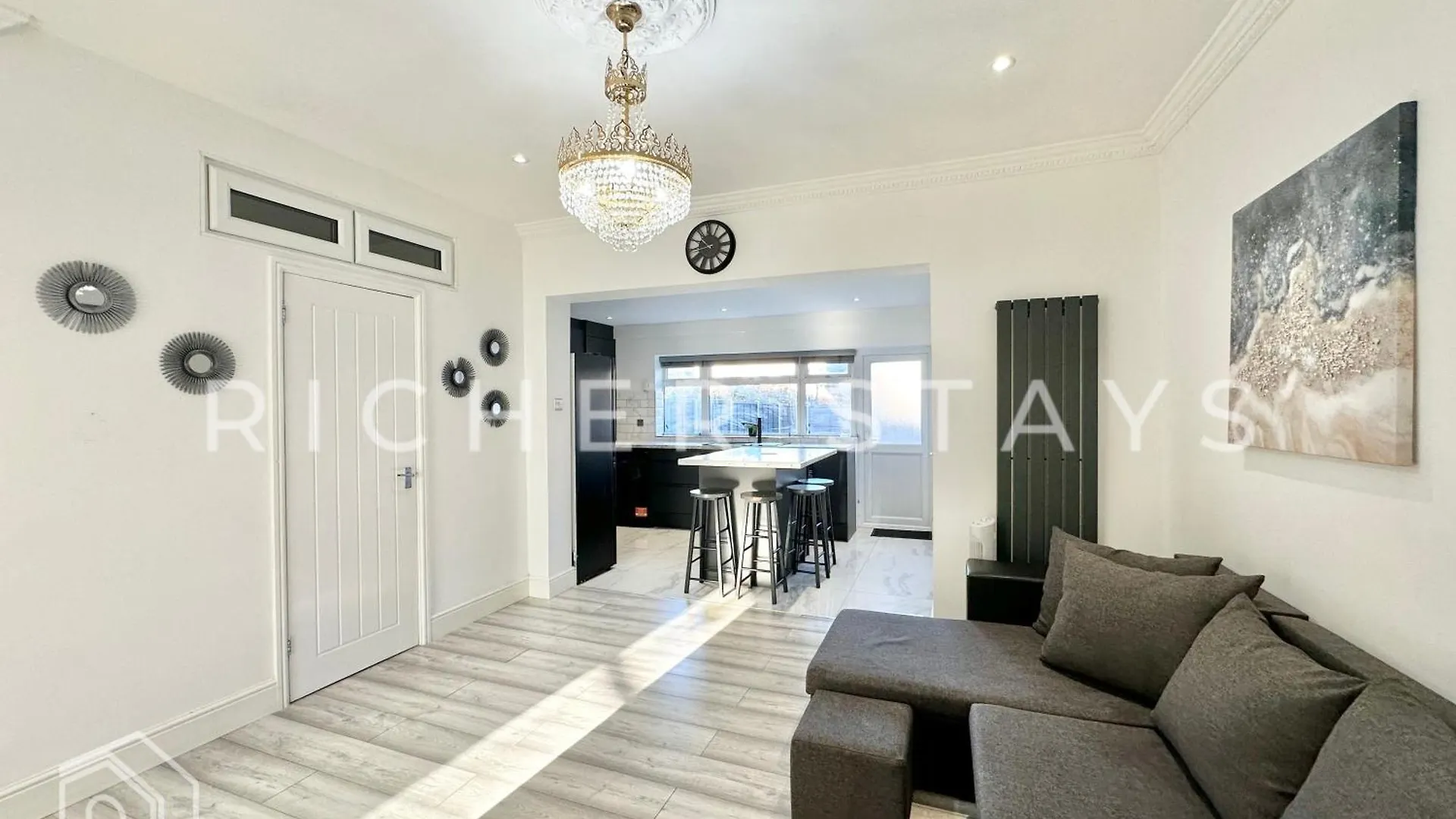 Modern 1-2 Bedroom East Ldn Flat With Private Garden London Apartment
